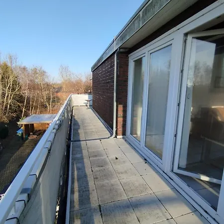 Butterburg Ukena - Ein Traum Fuer 8 Personen Mit Balkon Apartmán Dornum