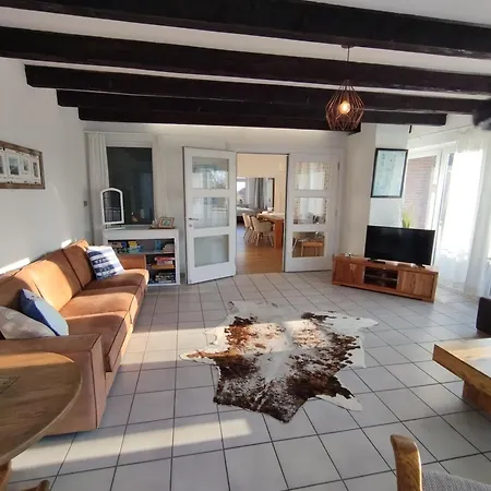 Lägenhet Butterburg Ukena - Ein Traum Fuer 8 Personen Mit Balkon Dornum