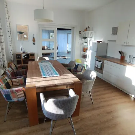 Butterburg Ukena - Ein Traum Fuer 8 Personen Mit Balkon *
