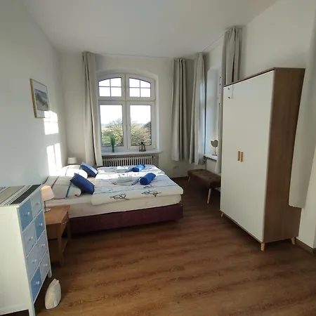Butterburg Ukena - Ein Traum Fuer 8 Personen Mit Balkon * Dornum