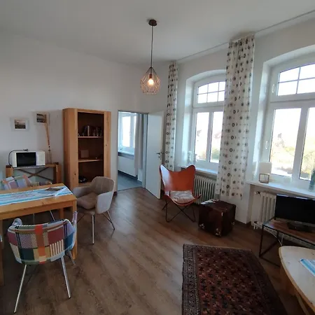 Butterburg Ukena - Ein Traum Fuer 8 Personen Mit Balkon Apartmán