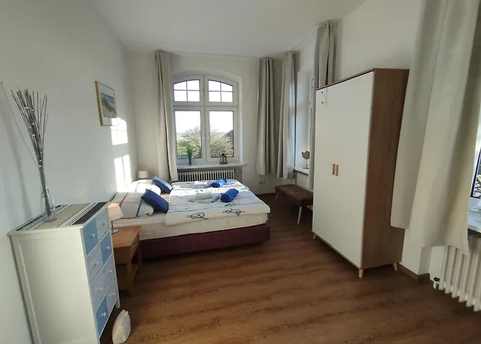 Butterburg Ukena - Ein Traum Fuer 8 Personen Mit Balkon * Dornum