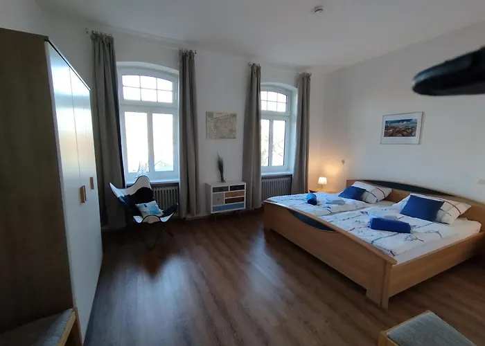 Lägenhet Butterburg Ukena - Ein Traum Fuer 8 Personen Mit Balkon